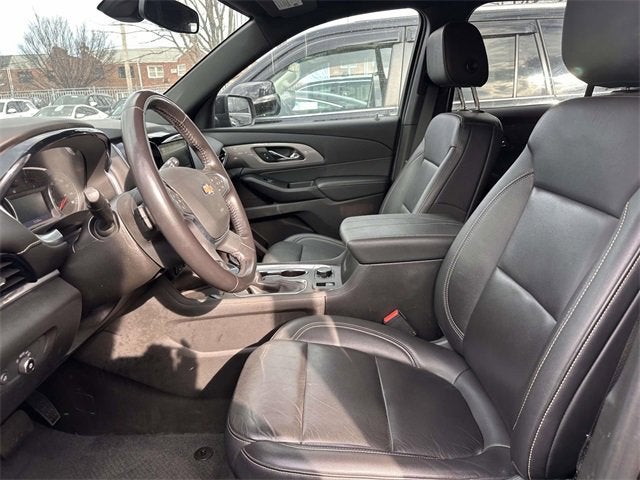 2022 Chevrolet Traverse LT Leather