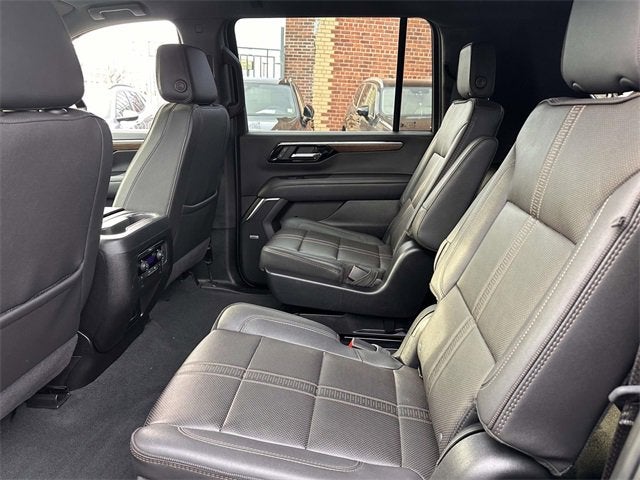 2025 Chevrolet Suburban High Country