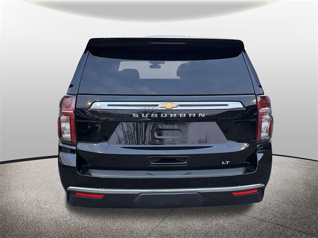 2022 Chevrolet Suburban LT