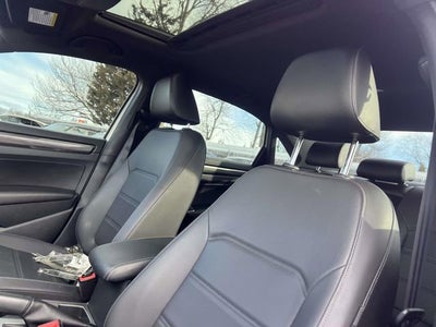 2022 Volkswagen Passat 2.0T R-Line