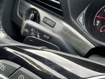 2022 Volkswagen Passat 2.0T R-Line