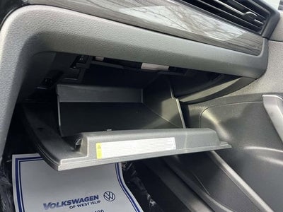 2022 Volkswagen Passat 2.0T R-Line
