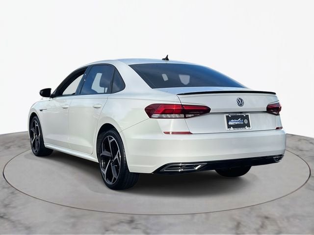 2022 Volkswagen Passat 2.0T R-Line