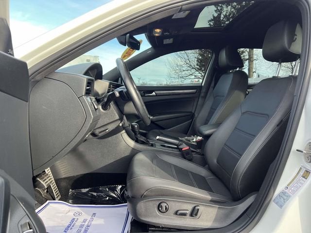 2022 Volkswagen Passat 2.0T R-Line