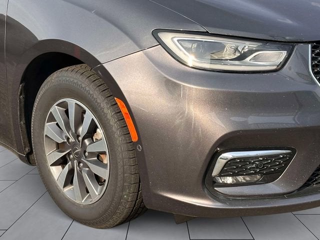 2022 Chrysler Pacifica Hybrid Touring L