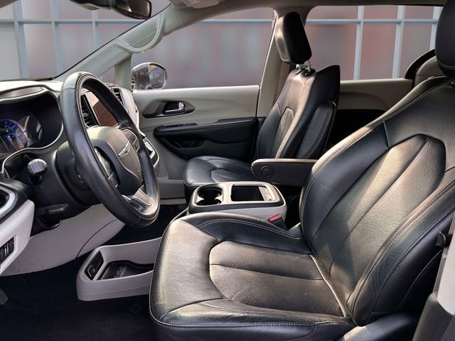 2022 Chrysler Pacifica Hybrid Touring L