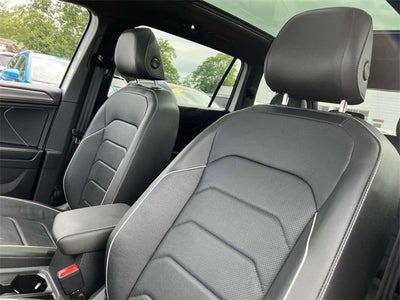 2023 Volkswagen Tiguan SEL R-Line