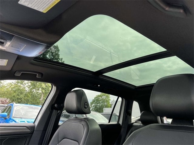 2023 Volkswagen Tiguan SEL R-Line