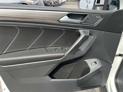 2023 Volkswagen Tiguan SEL R-Line