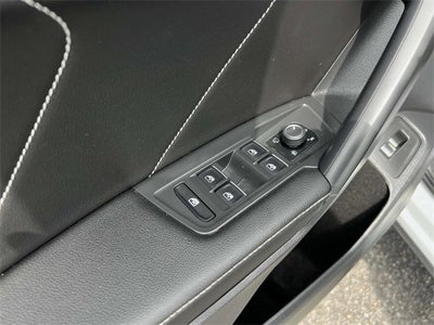 2023 Volkswagen Tiguan SEL R-Line