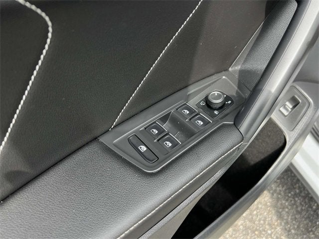 2023 Volkswagen Tiguan SEL R-Line