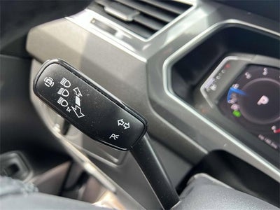 2023 Volkswagen Tiguan SEL R-Line