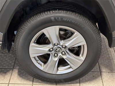 2022 Toyota RAV4 Hybrid LE