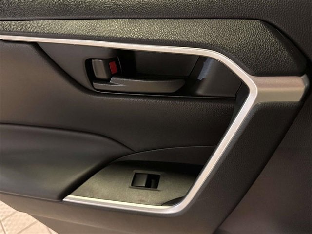 2022 Toyota RAV4 Hybrid LE