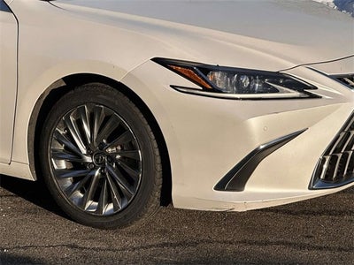 2022 Lexus ES ES 300h Luxury