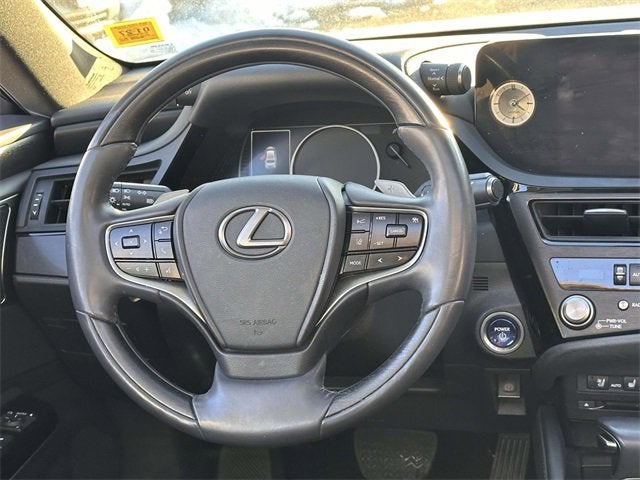 2022 Lexus ES ES 300h Luxury