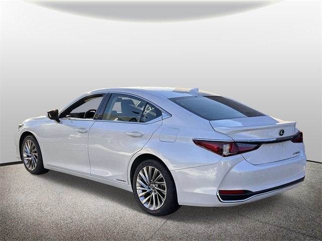 2022 Lexus ES ES 300h Luxury