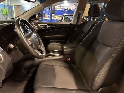 2020 Nissan Pathfinder SV