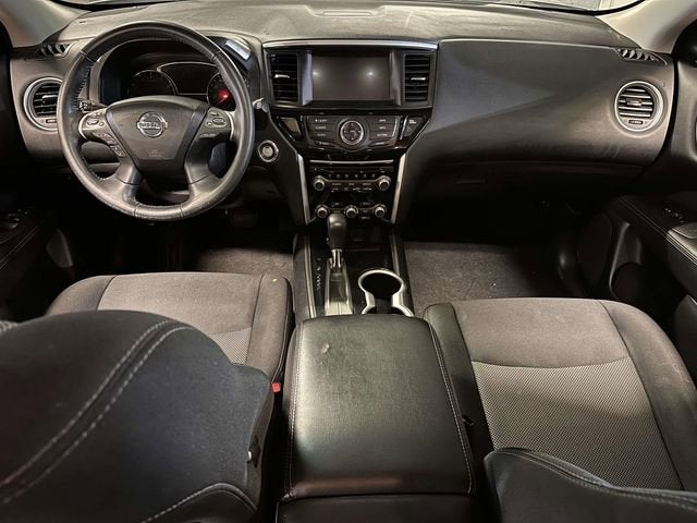 2020 Nissan Pathfinder SV