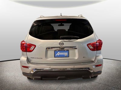 2020 Nissan Pathfinder SV