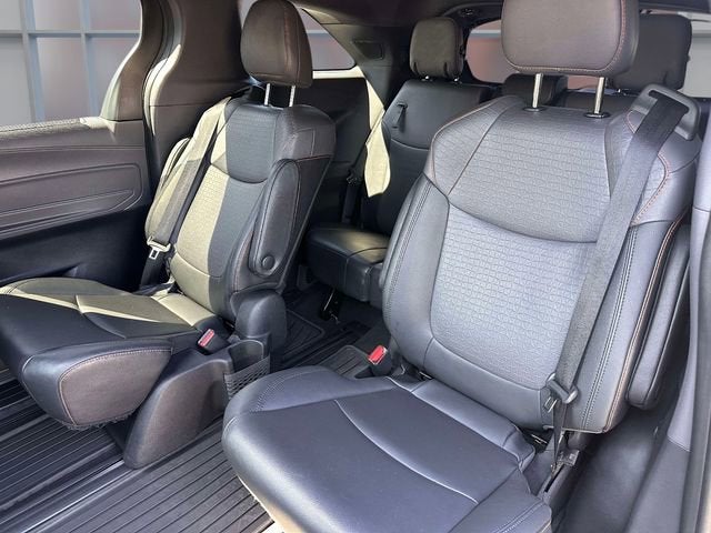 2022 Toyota Sienna XSE