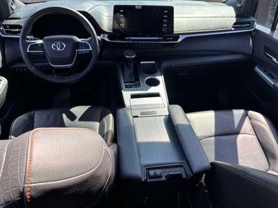 2022 Toyota Sienna XSE