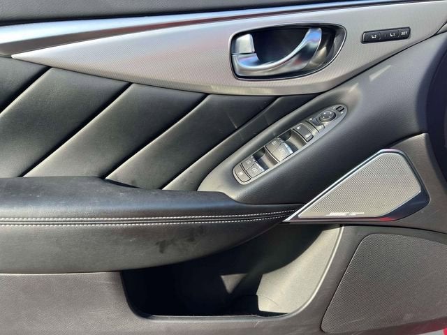 2023 INFINITI Q50 LUXE