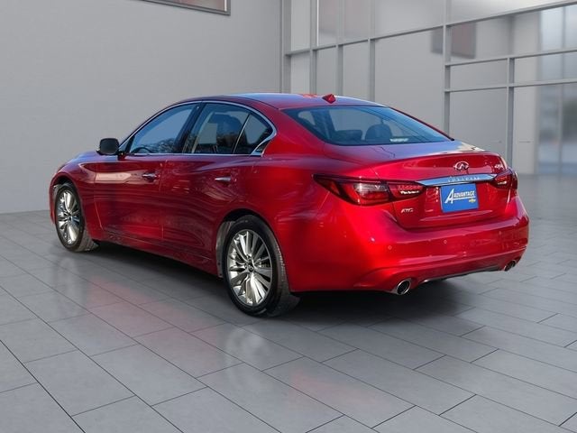 2023 INFINITI Q50 LUXE