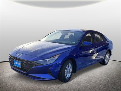 2023 Hyundai Elantra SE