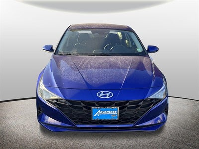 2023 Hyundai Elantra SE