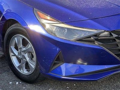 2023 Hyundai Elantra SE