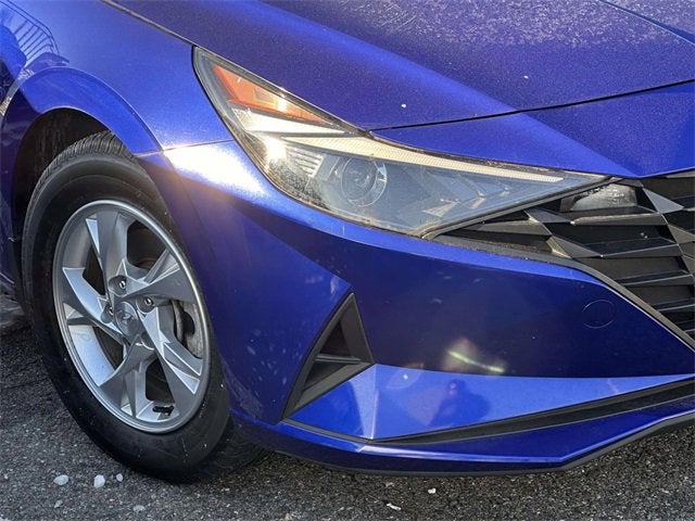 2023 Hyundai Elantra SE