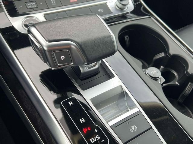 2023 Audi Q8 Premium