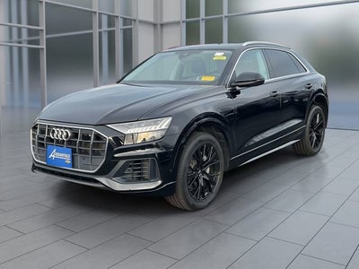 2023 Audi Q8 Premium