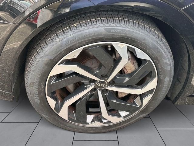 2024 Audi Q8 e-tron Sportback S line Premium Plus