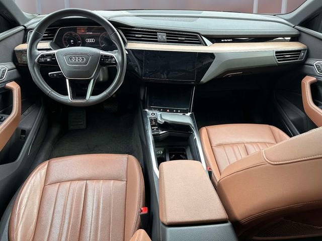 2024 Audi Q8 e-tron Sportback S line Premium Plus