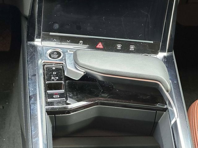 2024 Audi Q8 e-tron Sportback S line Premium Plus