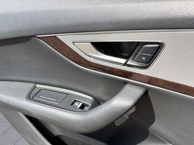 2019 Audi Q7 Premium Plus