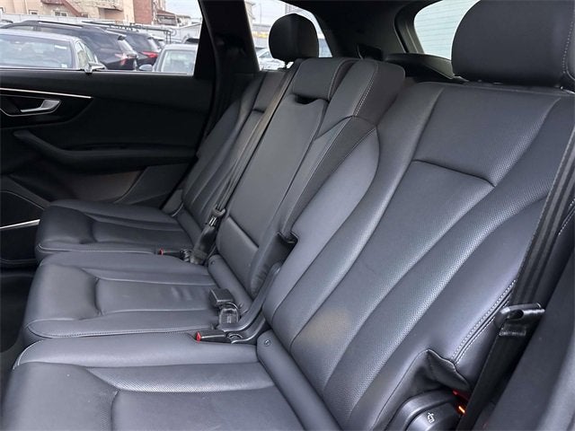 2025 Audi Q7 Premium Plus