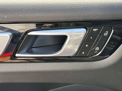 2022 Porsche Cayenne E-Hybrid