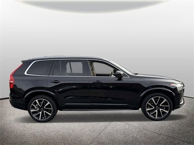 2020 Volvo XC90 Momentum