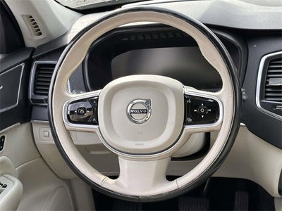 2020 Volvo XC90 Momentum