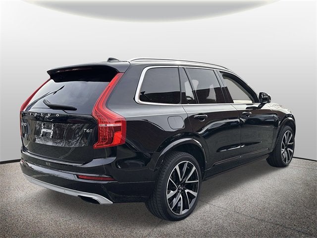 2020 Volvo XC90 Momentum